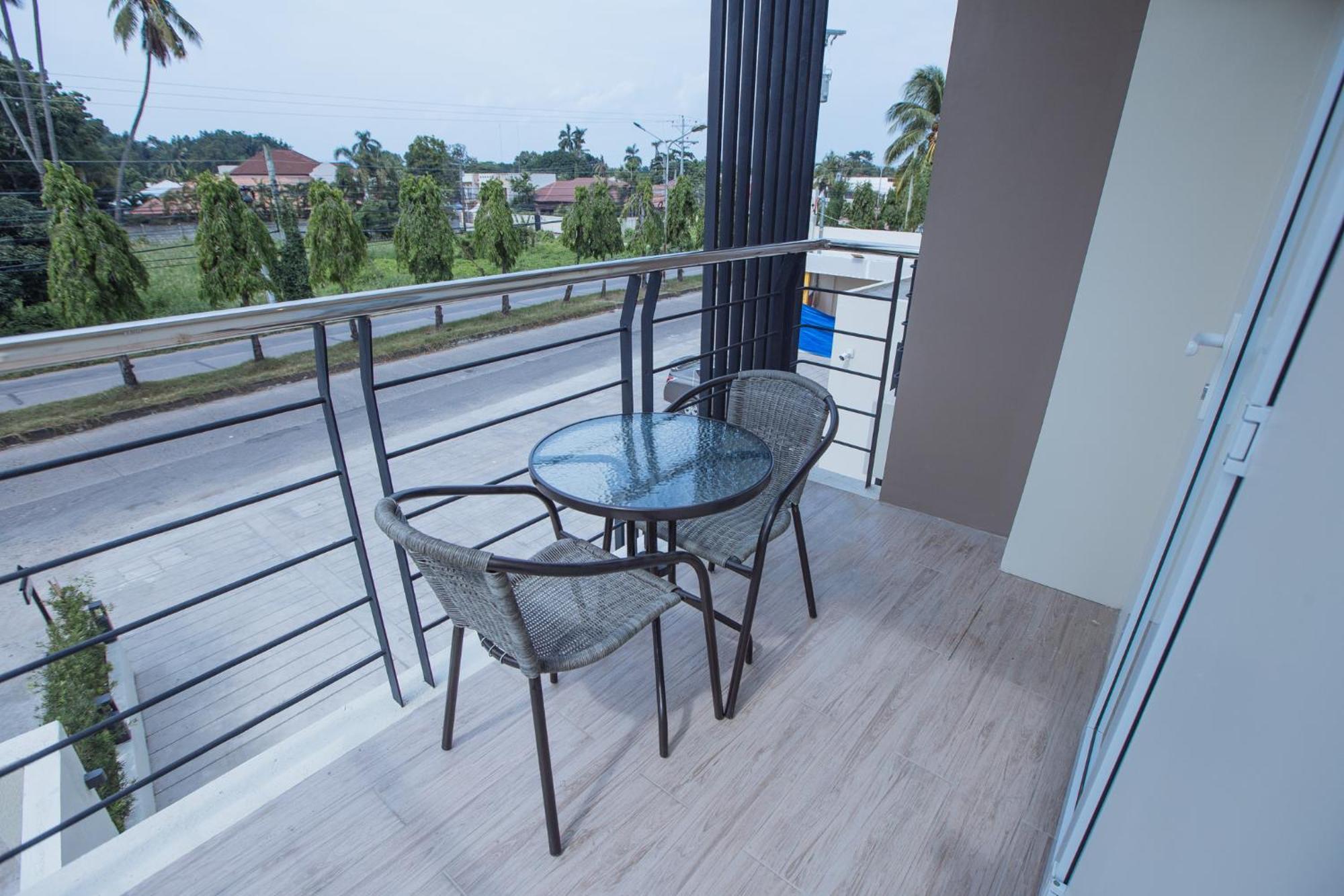 Rovira Suites دوماغيتي المظهر الخارجي الصورة