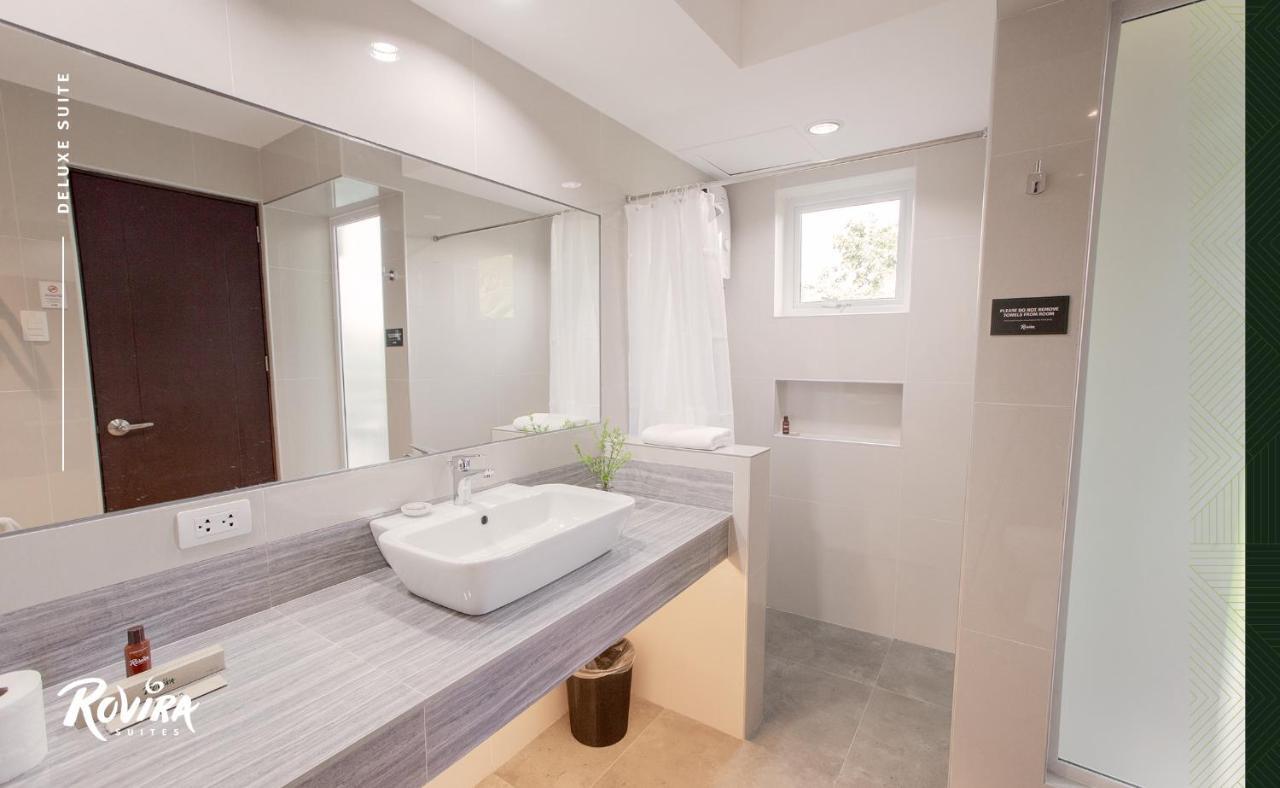 Rovira Suites دوماغيتي المظهر الخارجي الصورة
